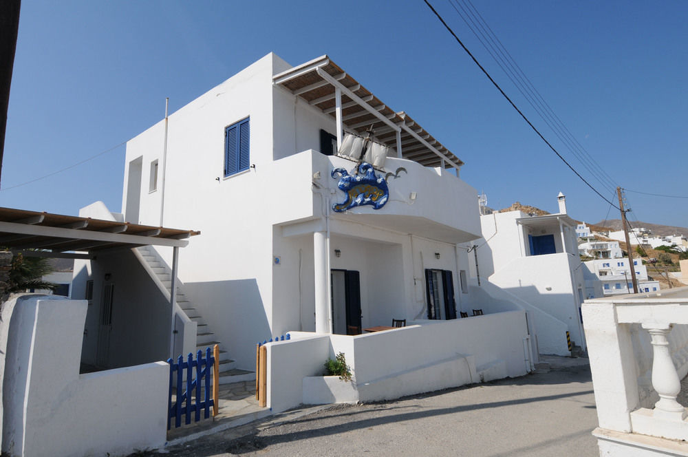 Bofor Studios & Rooms Livadakia Exterior photo